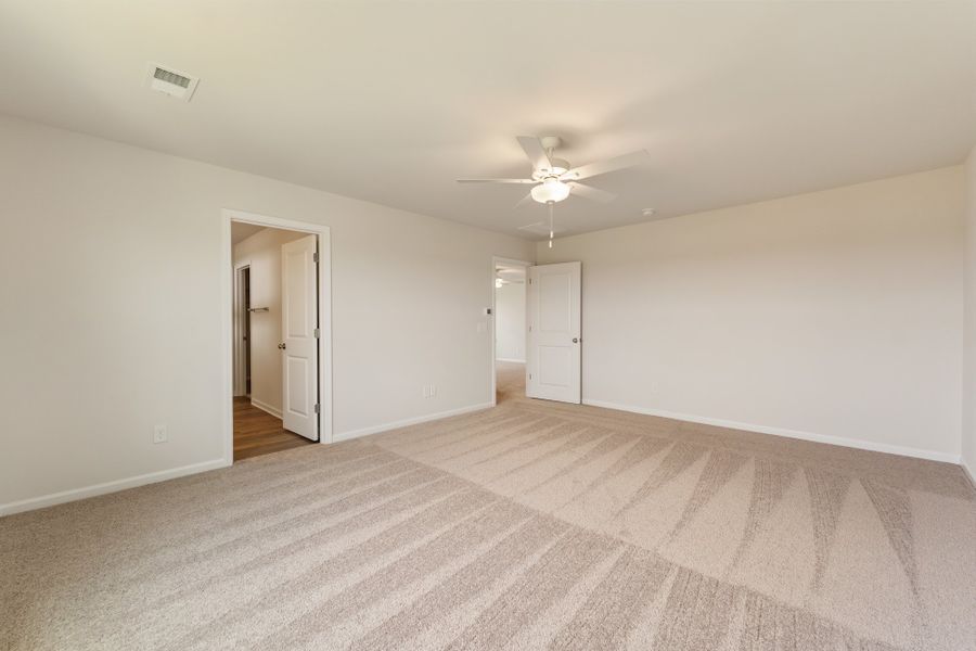 Spacious, unfurnished interior of a new home in Mayfair Village, Spartanburg (Image 28). Spacious, unfurnished interior of a new home in Mayfair Village, Spartanburg (Image 28).
