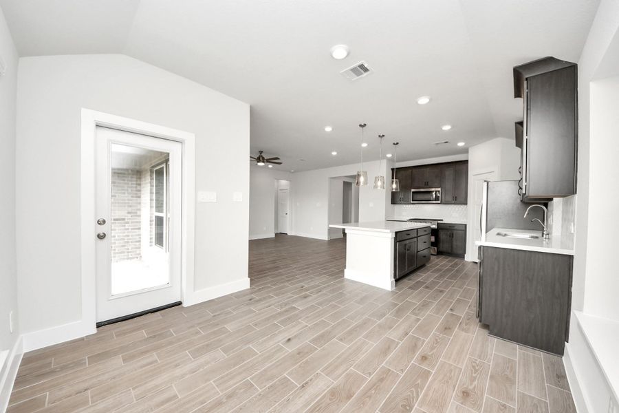 Furnished interior view inside a new home in Laurel Landing: Landmark Collection, Alvin (Image 14).
