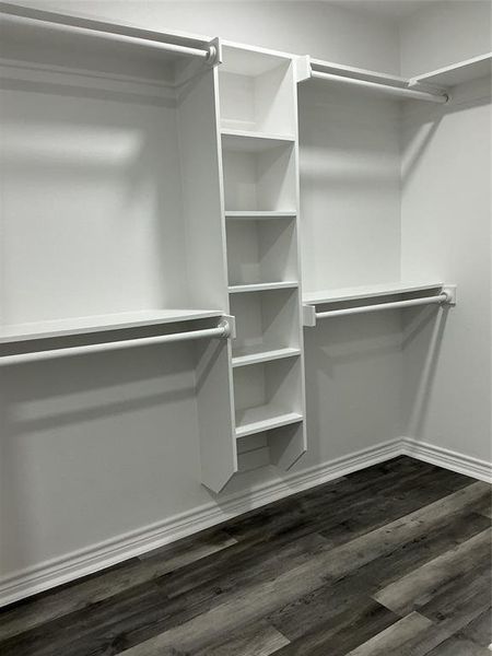 Image 10 of a home in .