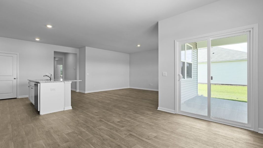 Representative unfurnished interior of a home built from the ARIA by D.R. Horton in The Ranch, Holly Hill (Image 18).
