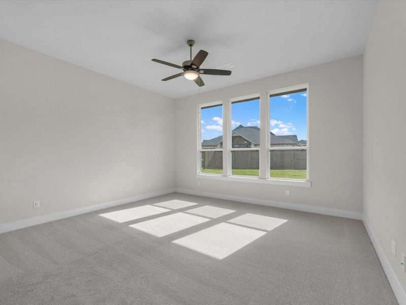 Spacious, unfurnished interior of a new home in Cross Creek Ranch 65′, Fulshear (Image 13).