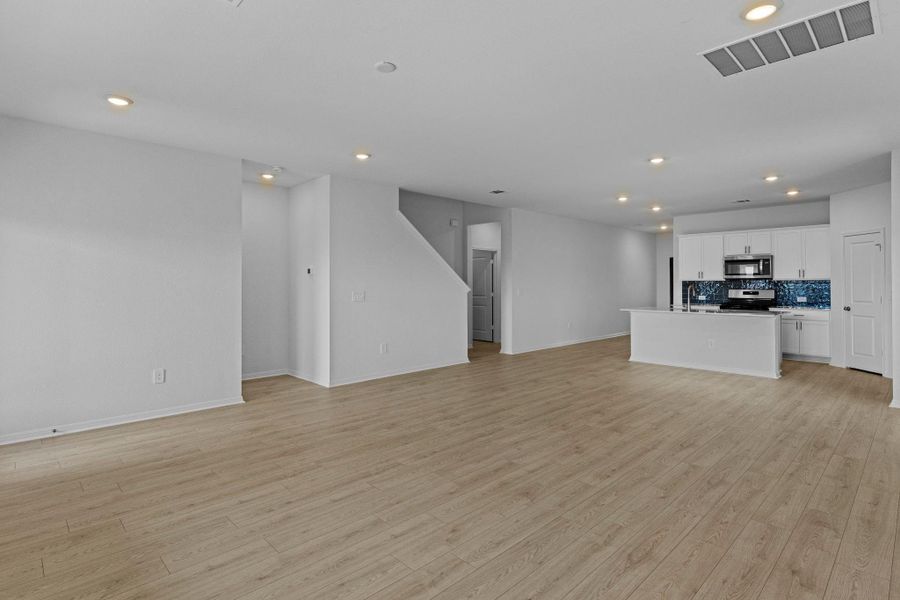 Spacious, unfurnished interior of a new home in Bar W Ranch, Georgetown (Image 15). Spacious, unfurnished interior of a new home in Bar W Ranch, Georgetown (Image 15).