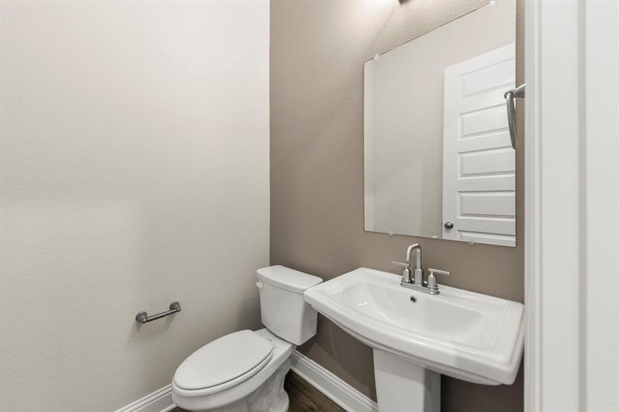 14. 3904 Keya - Powder