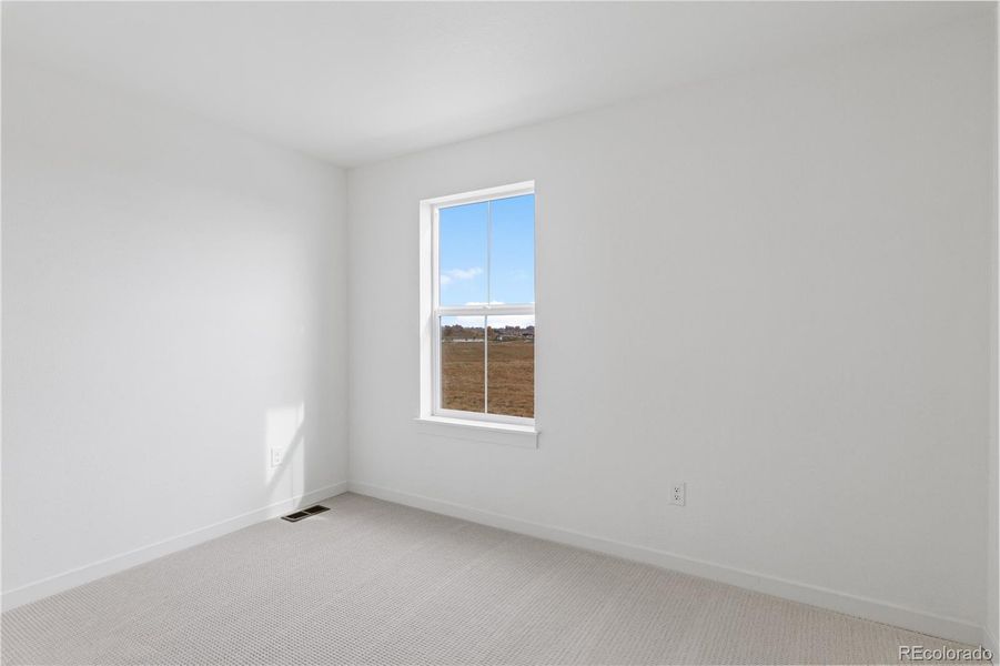 Spacious, unfurnished interior of a new home in Timnath Lakes, Timnath (Image 18).