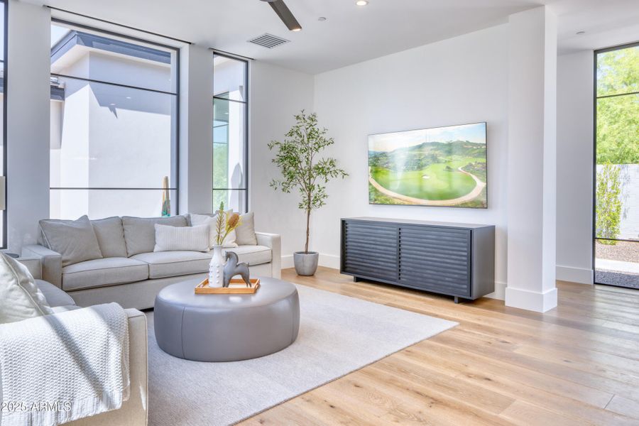 Guest House Living Rm