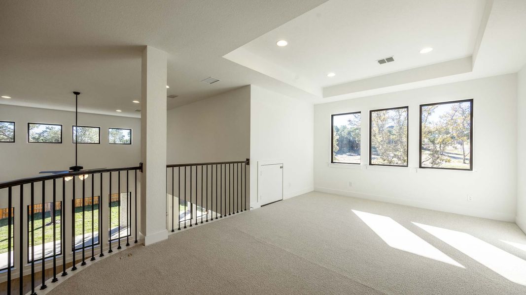 Spacious, unfurnished interior of a new home in Parkside On The River 60', Georgetown (Image 20).