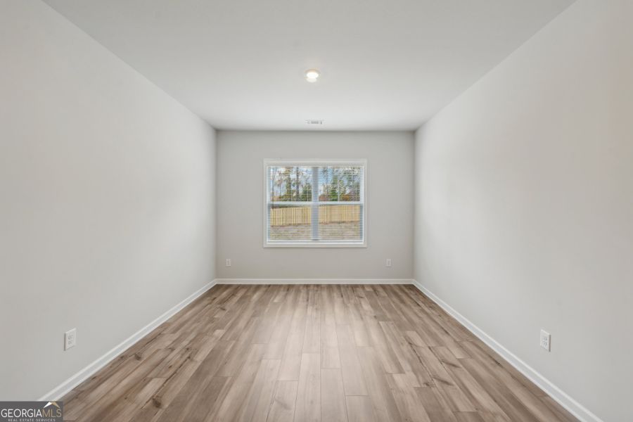 Spacious, unfurnished interior of a new home in Ponderosa Farms Manor, Gainesville (Image 69). Spacious, unfurnished interior of a new home in Ponderosa Farms Manor, Gainesville (Image 69).