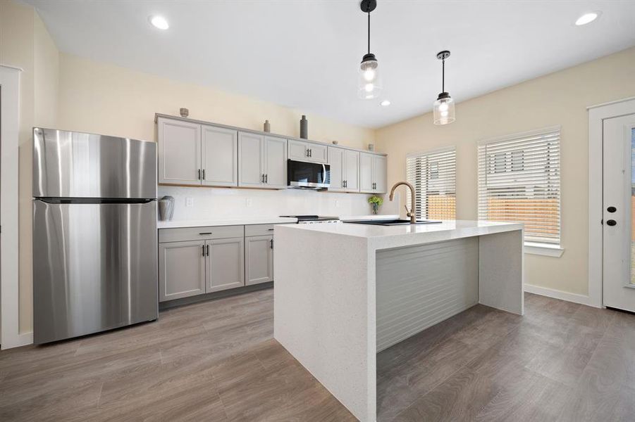 Furnished interior view inside a new home in , Dallas (Image 6).