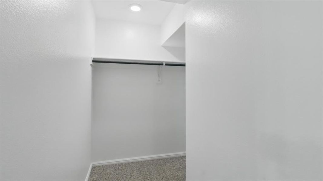 Spacious, unfurnished interior of a new home in Orchard Village, Fort Worth (Image 23).