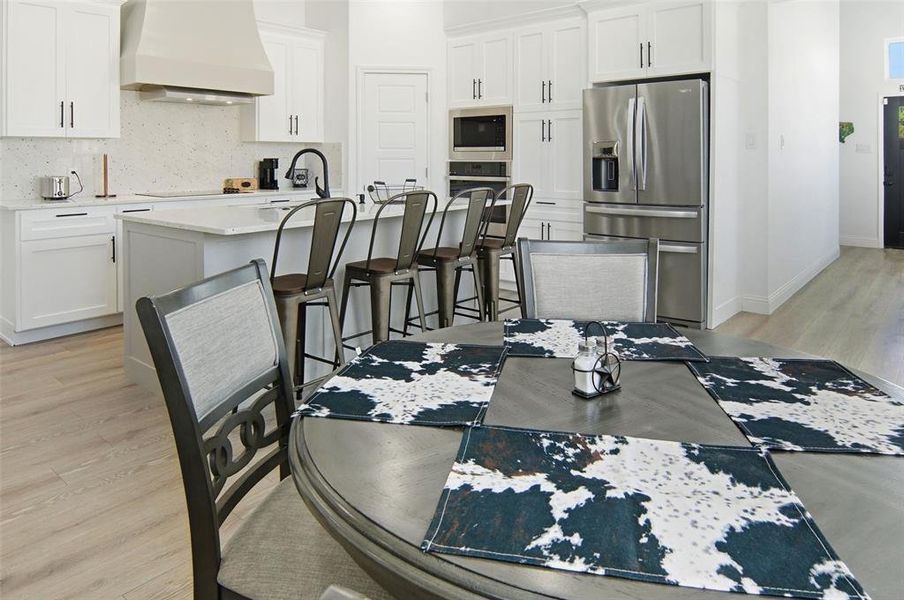 Furnished interior view inside a new home in , Fort Worth (Image 13). Furnished interior view inside a new home in , Fort Worth (Image 13).