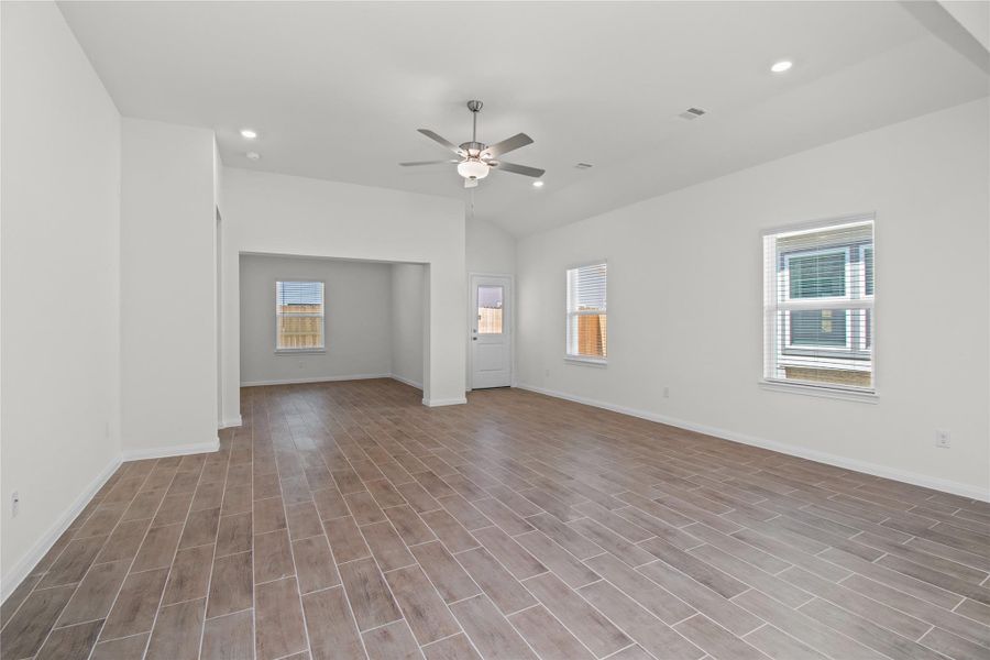 Spacious, unfurnished interior of a new home in Harmony Cove, Humble (Image 24). Spacious, unfurnished interior of a new home in Harmony Cove, Humble (Image 24).