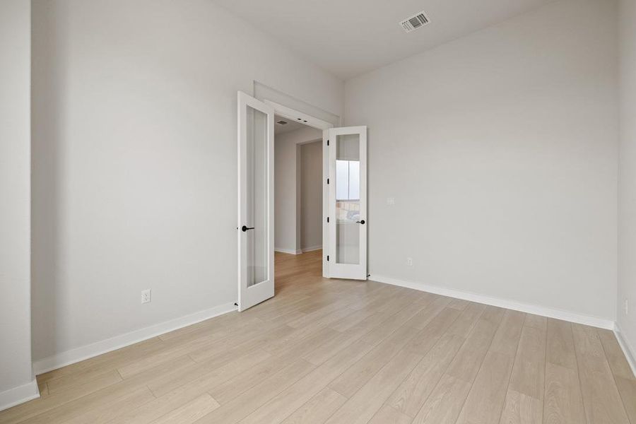 Spacious, unfurnished interior of a new home in Capitol Collection at Lariat, Liberty Hill (Image 20). Spacious, unfurnished interior of a new home in Capitol Collection at Lariat, Liberty Hill (Image 20).