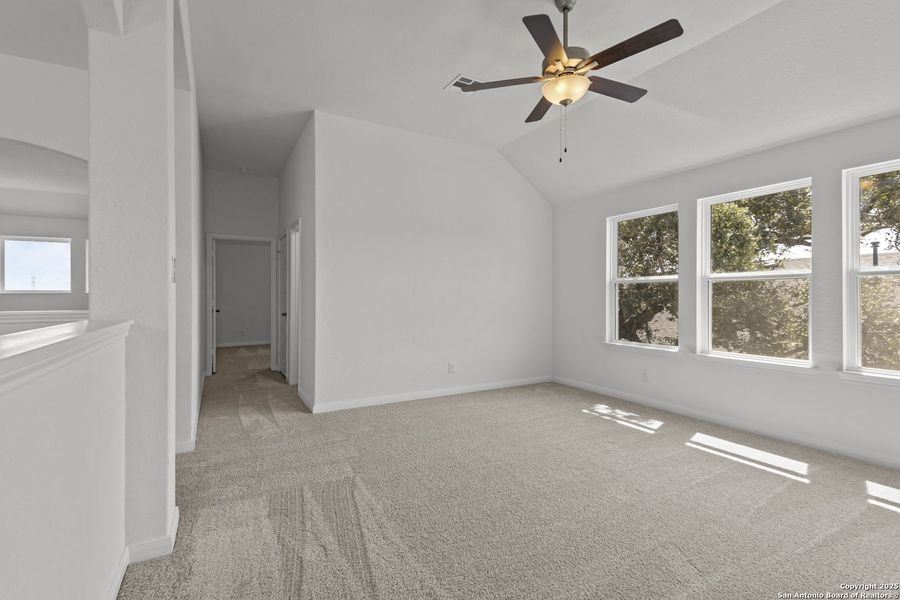 Spacious, unfurnished interior of a new home in Stillwater Ranch, San Antonio (Image 32). Spacious, unfurnished interior of a new home in Stillwater Ranch, San Antonio (Image 32).