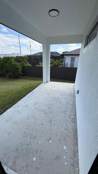 Exterior details and patio area of a home in , Cape Coral (Image 3).