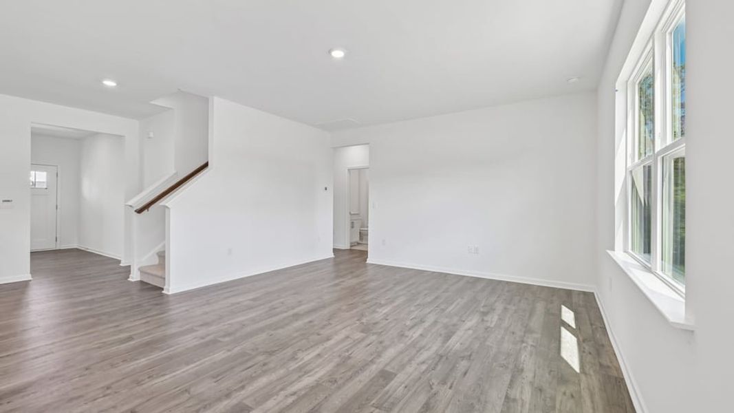 Spacious, unfurnished interior of a new home in Mason Ridge, Spring Lake (Image 20).