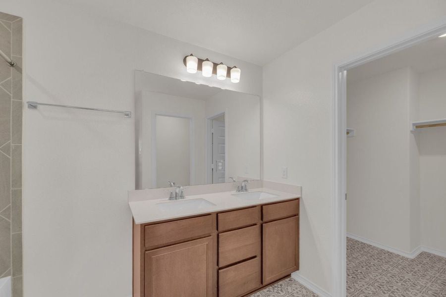 Furnished interior view inside a new home in Hidden Trails, Belton (Image 13).