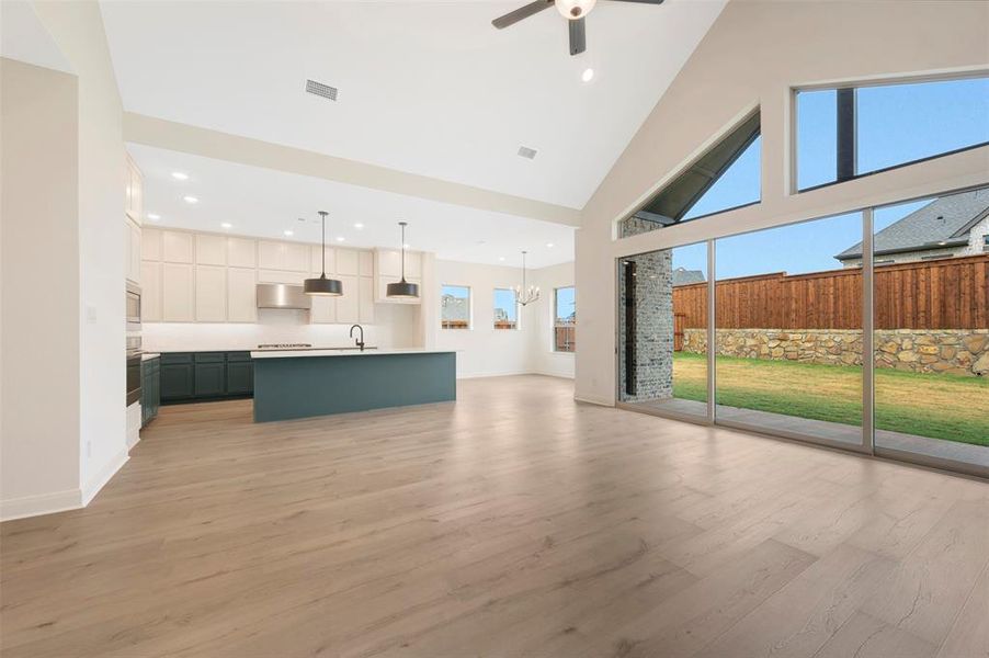 Spacious, unfurnished interior of a new home in Terraces – Estates, Rockwall (Image 15).