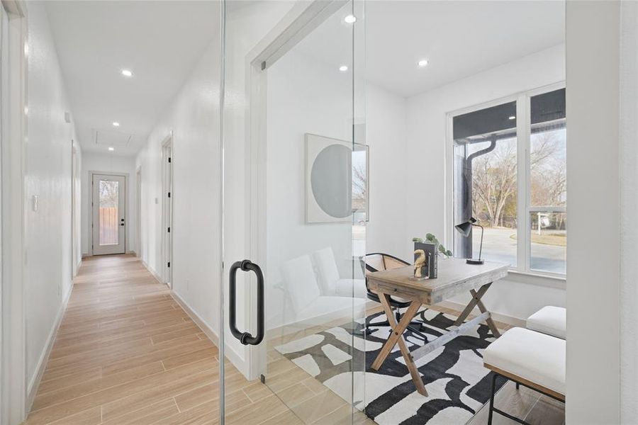 Furnished interior view inside a new home in , Tool (Image 33).