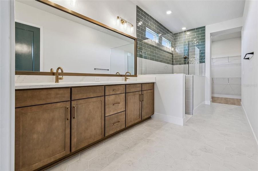 Furnished interior view inside a new home in Palmera Wellen Park - Classic Series, Venice (Image 8).