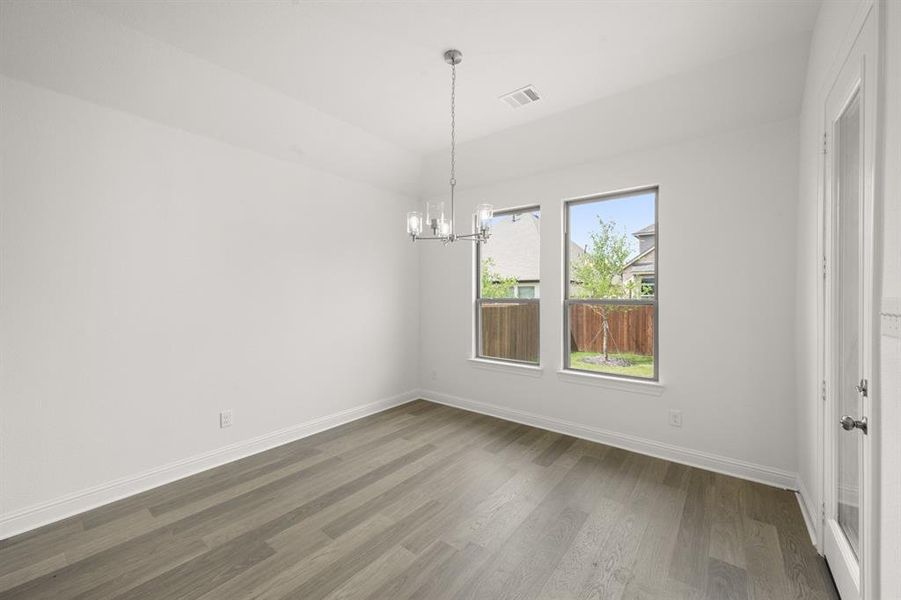 Spacious, unfurnished interior of a new home in Redden Farms - Phase 1, Midlothian (Image 16).