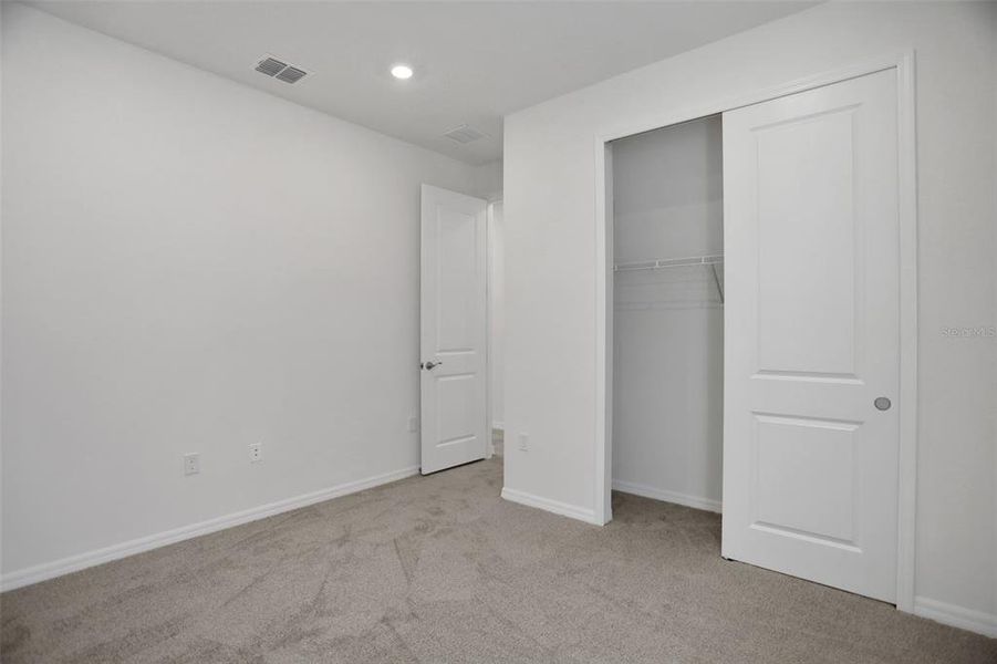 Spacious, unfurnished interior of a new home in Turnleaf, Punta Gorda (Image 16).