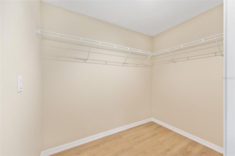 Spacious, unfurnished interior of a new home in , Ocala (Image 66).