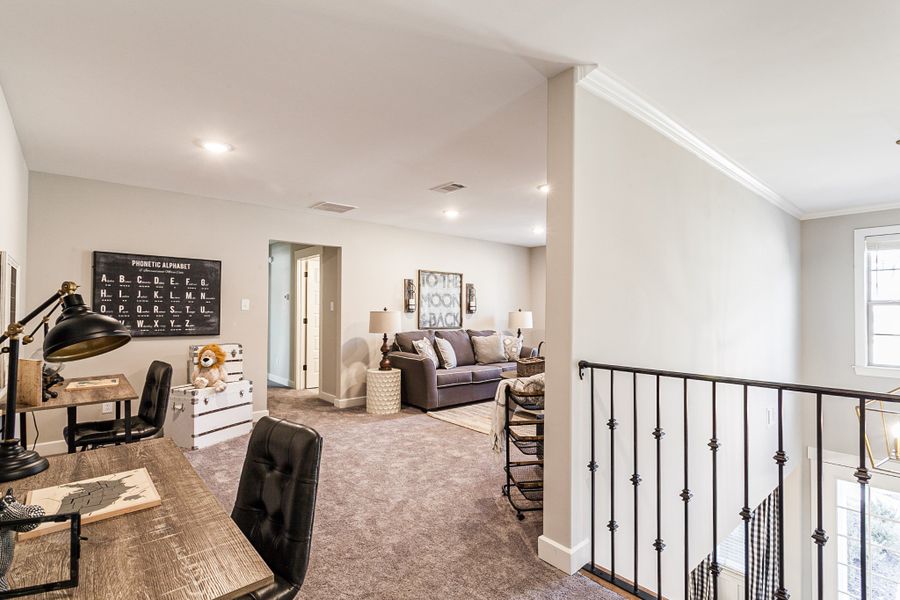 Representative furnished interior of a home built from the Bentley by Grant & Co in Manor at Hall Creek, Arlington (Image 10).