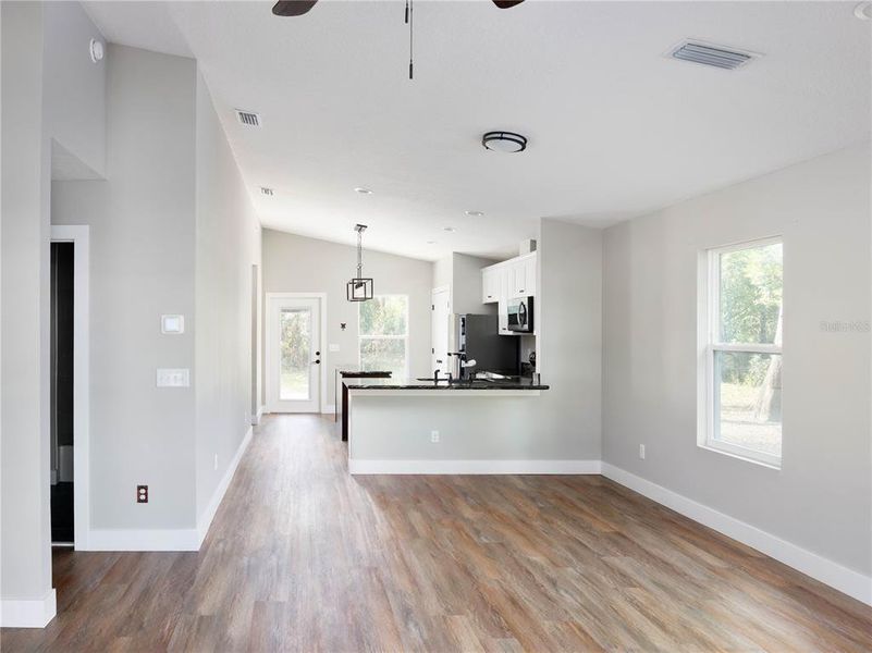 Spacious, unfurnished interior of a new home in , Trenton (Image 11).
