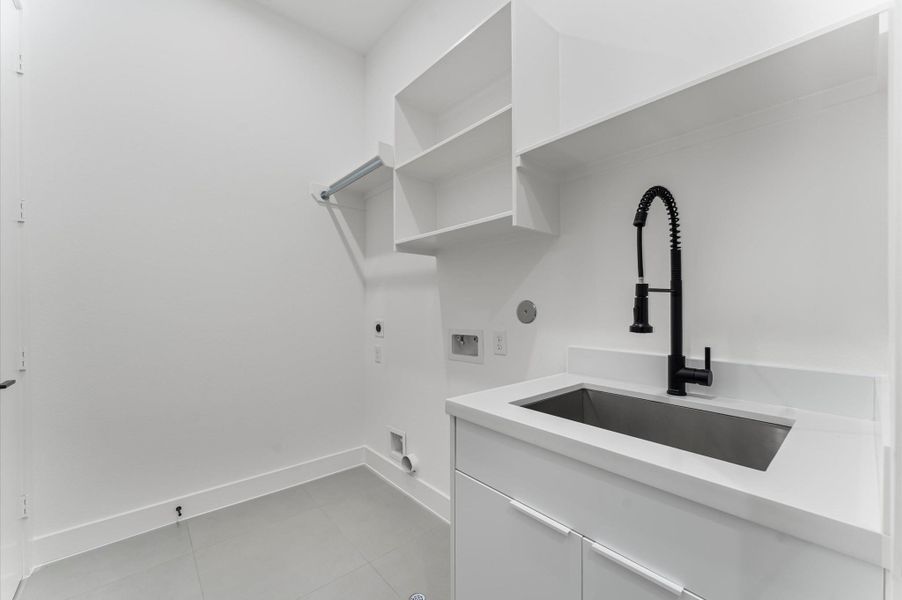 Close-up of interior finishes inside a home in , Missouri City (Image 20). Close-up of interior finishes inside a home in , Missouri City (Image 20).