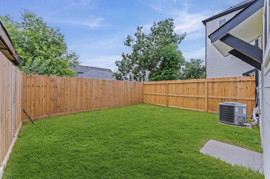 Image 7 of a home in . Image 7 of a home in .