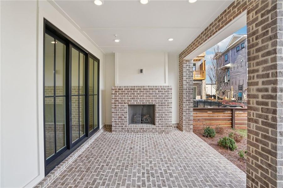 Exterior details and patio area of a home in IveyBrooke, Alpharetta (Image 27).