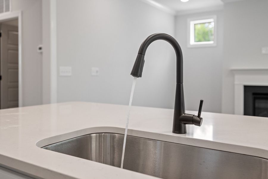 Representative interior finishes for a home built from the The Ellery by RobuckHomes in Baylee Ridge, Selma (Image 38).