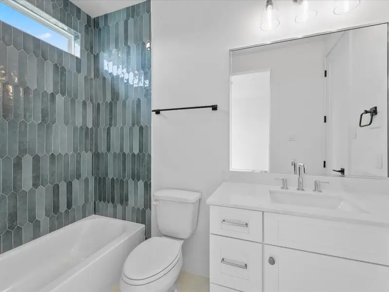 Furnished interior view inside a new home in , Houston (Image 27). Furnished interior view inside a new home in , Houston (Image 27).