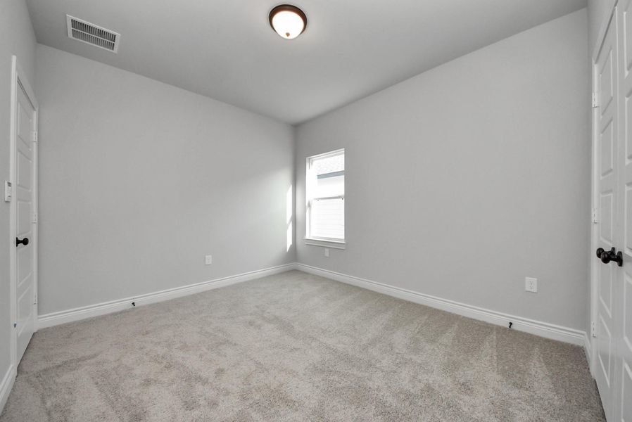 Spacious, unfurnished interior of a new home in Hill & Dale Ranch, Splendora (Image 32).