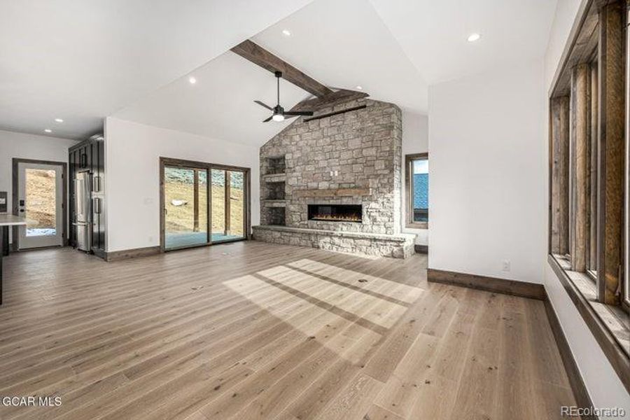 Image 47 of a home in .