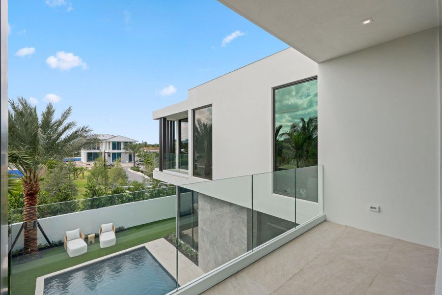 Exterior details and patio area of a home in , Delray Beach (Image 2).