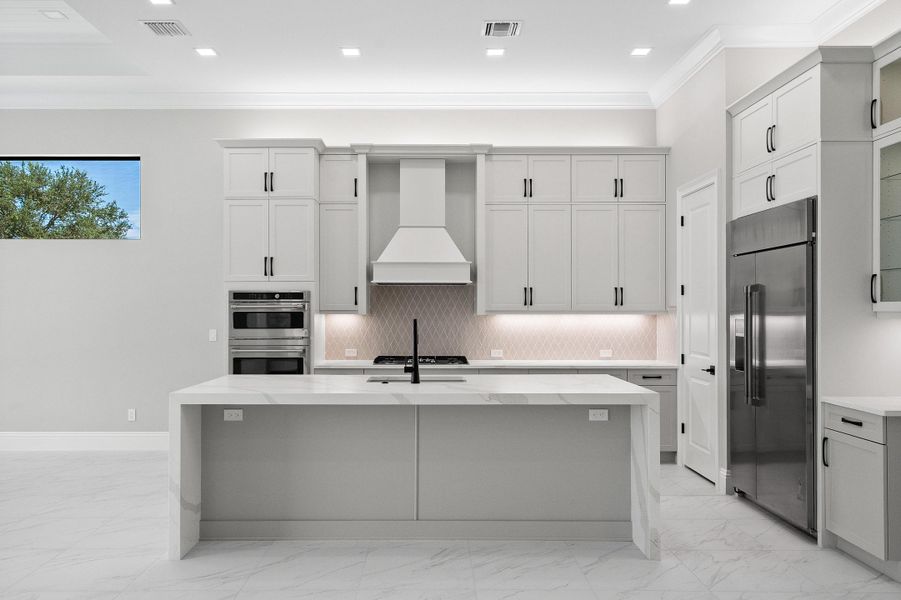 Kitchen | 107 SE Via Verona | Stella