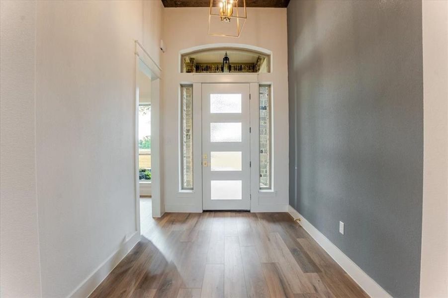 Spacious, unfurnished interior of a new home in , Granbury (Image 21). Spacious, unfurnished interior of a new home in , Granbury (Image 21).