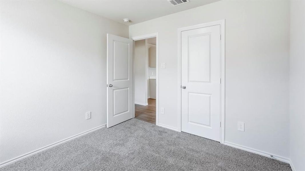 Spacious, unfurnished interior of a new home in Asher Oaks, Bonham (Image 35).