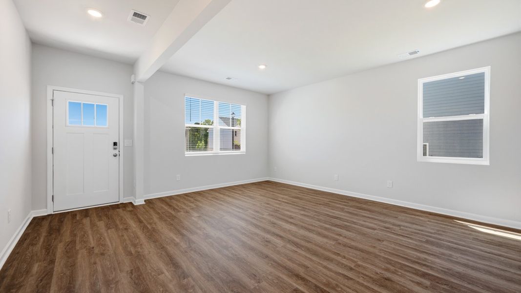 Spacious, unfurnished interior of a new home in Brooks Station, Dacula (Image 15).