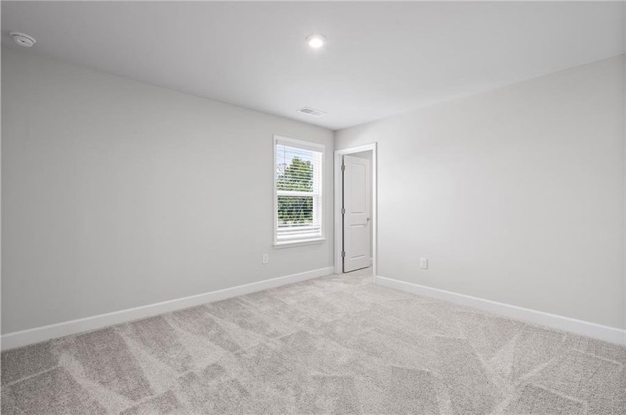 Spacious, unfurnished interior of a new home in Anderson Point Estates, McDonough (Image 27).