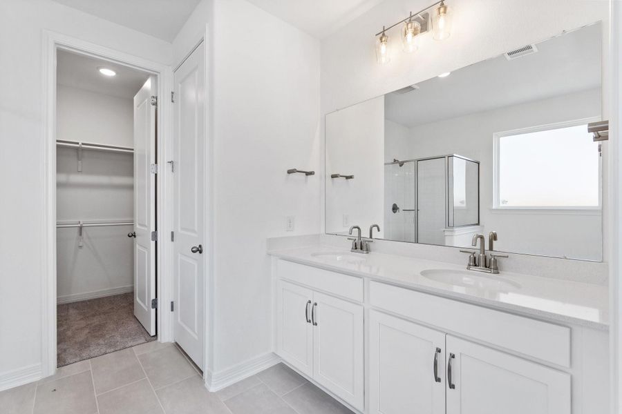 Note: Sample product photo. Actual exterior and interior selections may vary by homesite. Photo may be virtually staged Note: Sample product photo. Actual exterior and interior selections may vary by homesite. Photo may be virtually staged