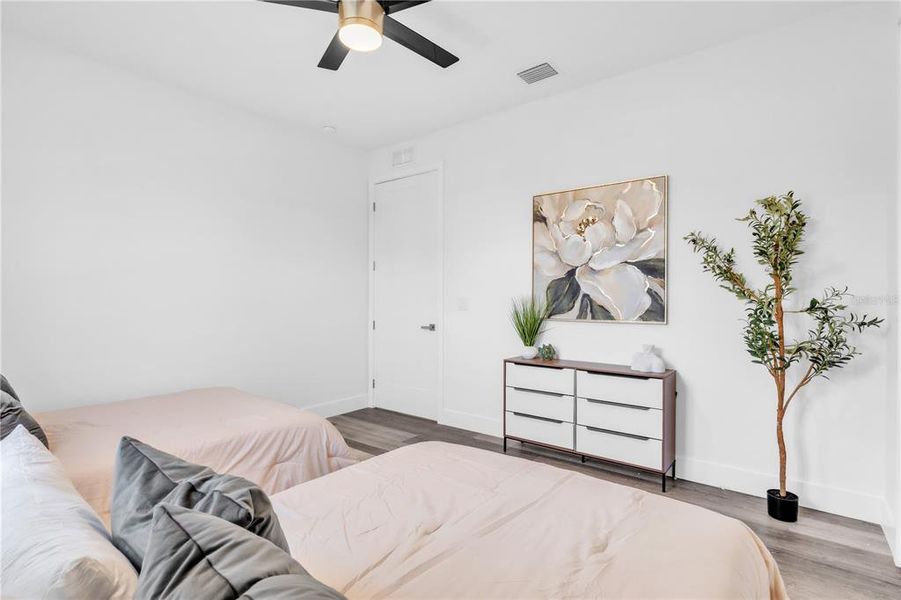 Furnished interior view inside a new home in , Pinellas Park (Image 39).