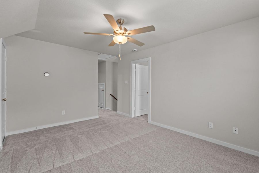 Spacious, unfurnished interior of a new home in Laurel Landing 40', Alvin (Image 15). Spacious, unfurnished interior of a new home in Laurel Landing 40', Alvin (Image 15).