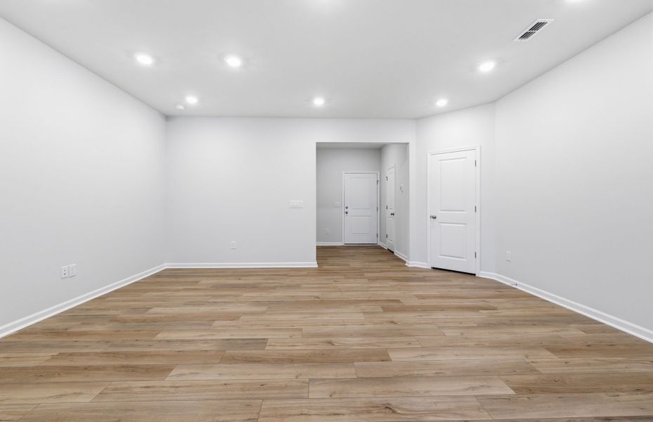 Spacious, unfurnished interior of a new home in Flemingfield, Greensboro (Image 24).