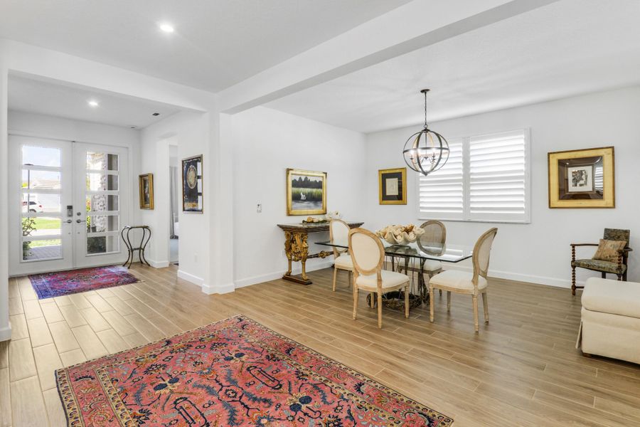 Dining or Flex Space