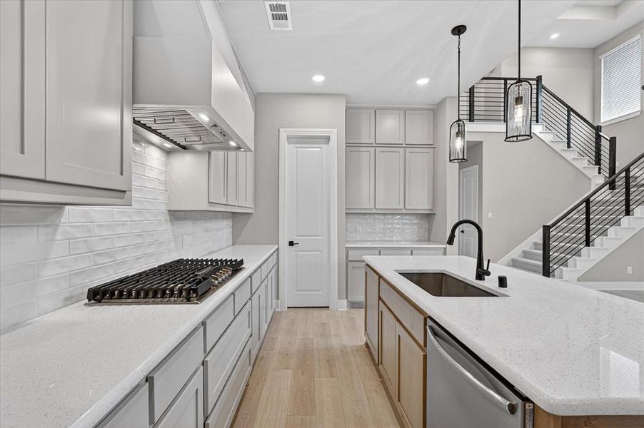 Furnished interior view inside a new home in Cambridge Crossing, Celina (Image 5).