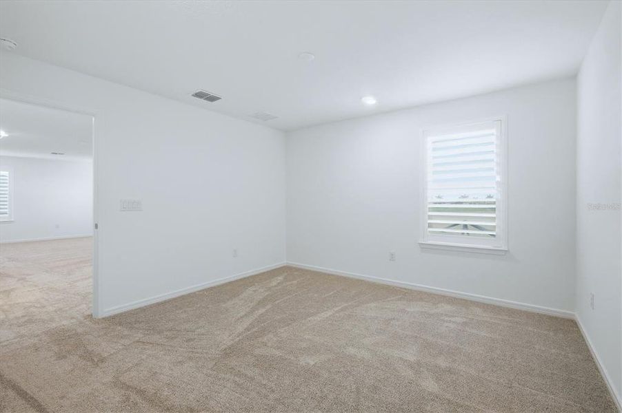 Spacious, unfurnished interior of a new home in , Parrish (Image 26).