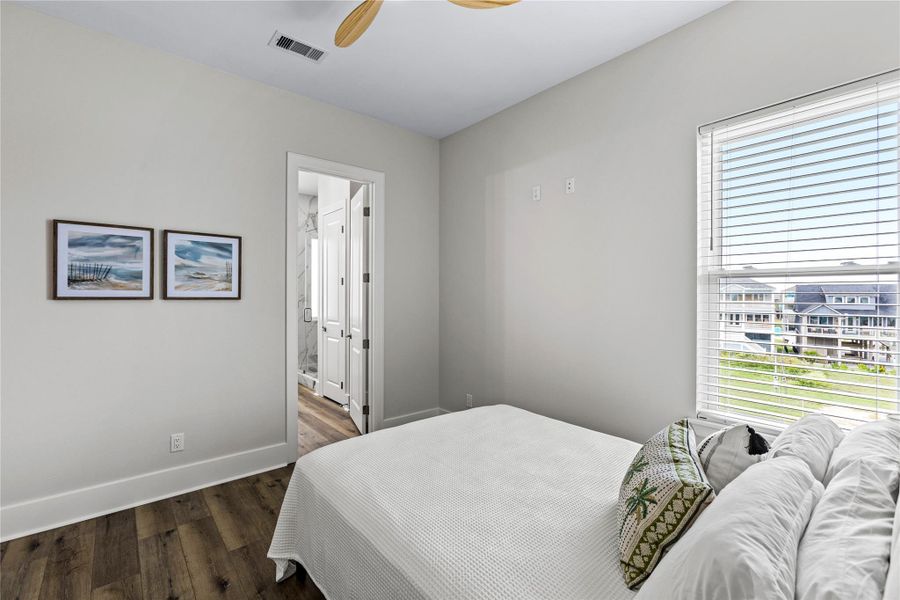 Furnished interior view inside a new home in , Bolivar Peninsula (Image 38).