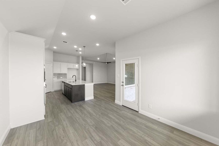 Spacious, unfurnished interior of a new home in Creekview Meadows, Pilot Point (Image 22).